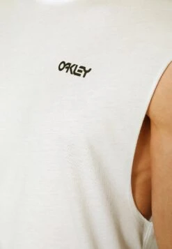 Oakley Classic Sleeveless - Camiseta De Pijama - White -Boss Ventas 030b5c3a987d4a19ad9c12089f139745