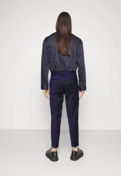 Filippa K Terry Cropped Trousers - Pantalones - French Navy -Boss Ventas 08d1e6a64d6848218c9c026cbee39f43