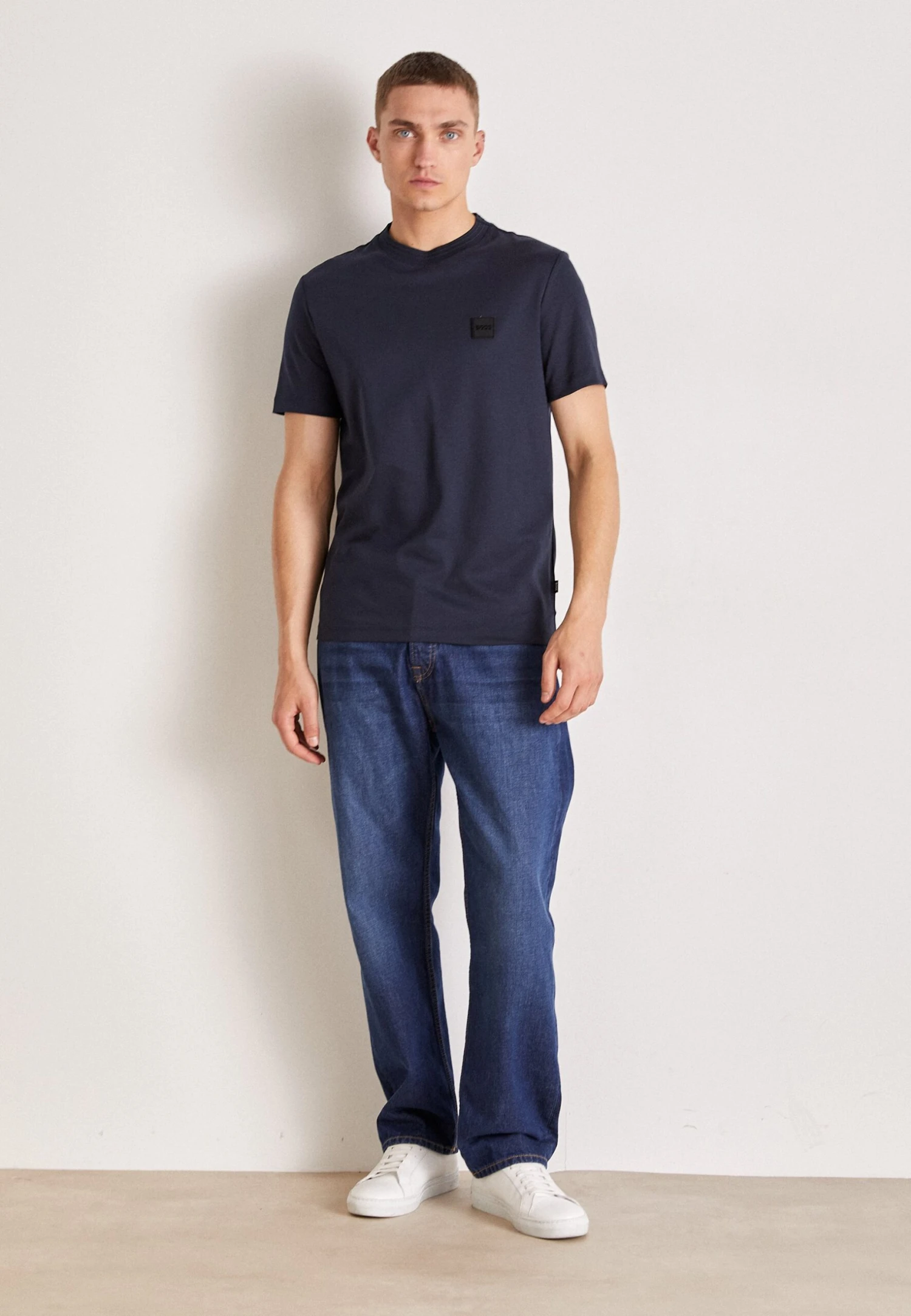 Boss Tiburt - Camiseta Básica - Dark Blue 4 Boss Tiburt - Camiseta Básica - Dark Blue - Imagen 2