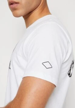 Replay Camiseta Estampada - White 13 Replay Camiseta Estampada - White -Boss Ventas 1e236ac52b454ba3a5622754136da31e