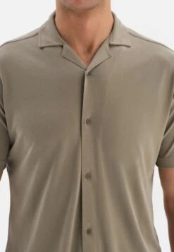 Supreme- Camisa - Khaki -Boss Ventas 2a5ea271e2854b5394ae149c5c5a8f1c
