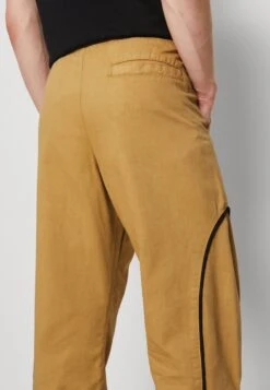 NIGHT ADDICT Naanon - Pantalones - Stone 13 NIGHT ADDICT Naanon - Pantalones - Stone -Boss Ventas 495866662aa94acea8401ebdc1f89219