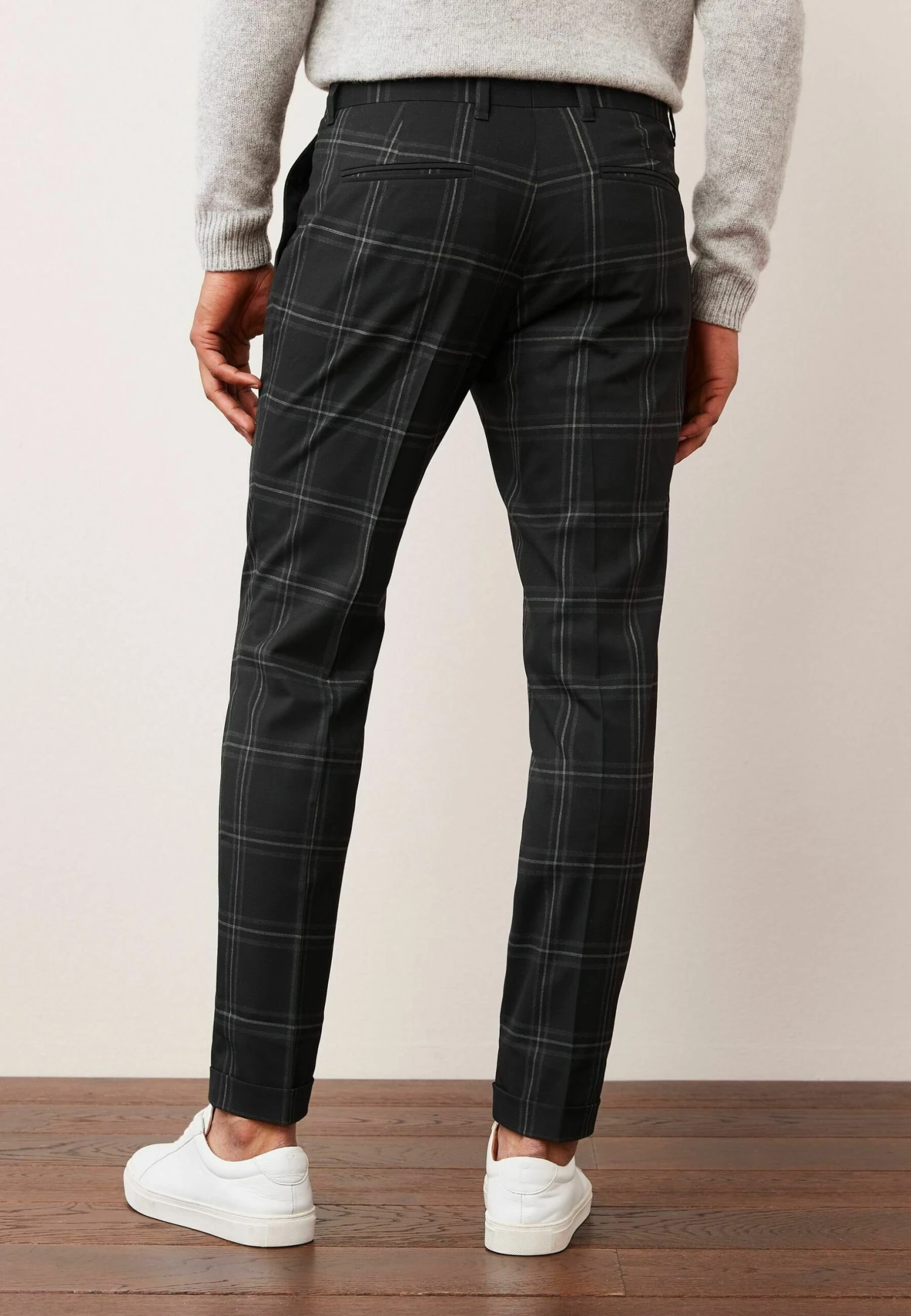 Next Trimmed Check - Pantalones Chinos - Black 5 Next Trimmed Check - Pantalones Chinos - Black - Imagen 3