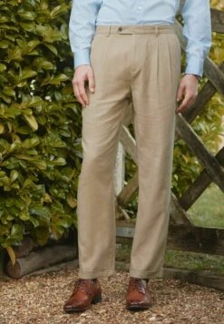 Next Pleated Front Tapered - Pantalones Chinos - Stone Natural