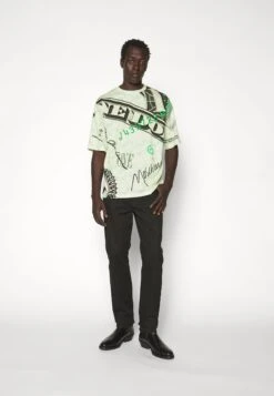 MOSCHINO Camiseta Estampada - Ivory -Boss Ventas 5d97ec85b23643bb8cc849f2da3944a7