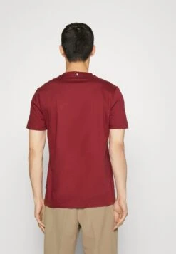 Boss Tessler - Camiseta Básica - Dark Red -Boss Ventas 65b132d933c14bbaa549aa977d89e97b