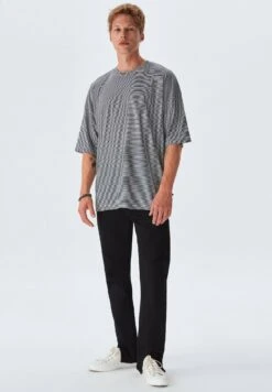 LTB Camiseta Estampada - Black -Boss Ventas 664be717c423478e858917fd3cf27ca7