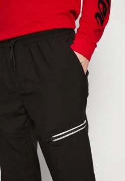 BRAVE SOUL Mount - Pantalones Cargo - Black -Boss Ventas 6a7baf710f834914b534b2b232b59cd7