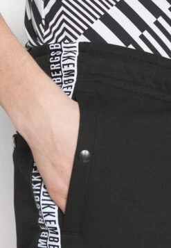Bikkembergs Pantalones Deportivos - Black 11 Bikkembergs Pantalones Deportivos - Black -Boss Ventas 7a96a2d83e034975aff9aa8959775301