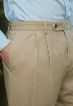 Next Pleated Front Tapered - Pantalones Chinos - Stone Natural -Boss Ventas 82bceeb6a767403789207441dae5226a