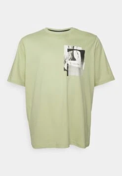 Calvin Klein Modern Graphic Comfort Tee - Camiseta Estampada - Herb Tea -Boss Ventas 8abb1dec6b14428fb122e490104bf93f