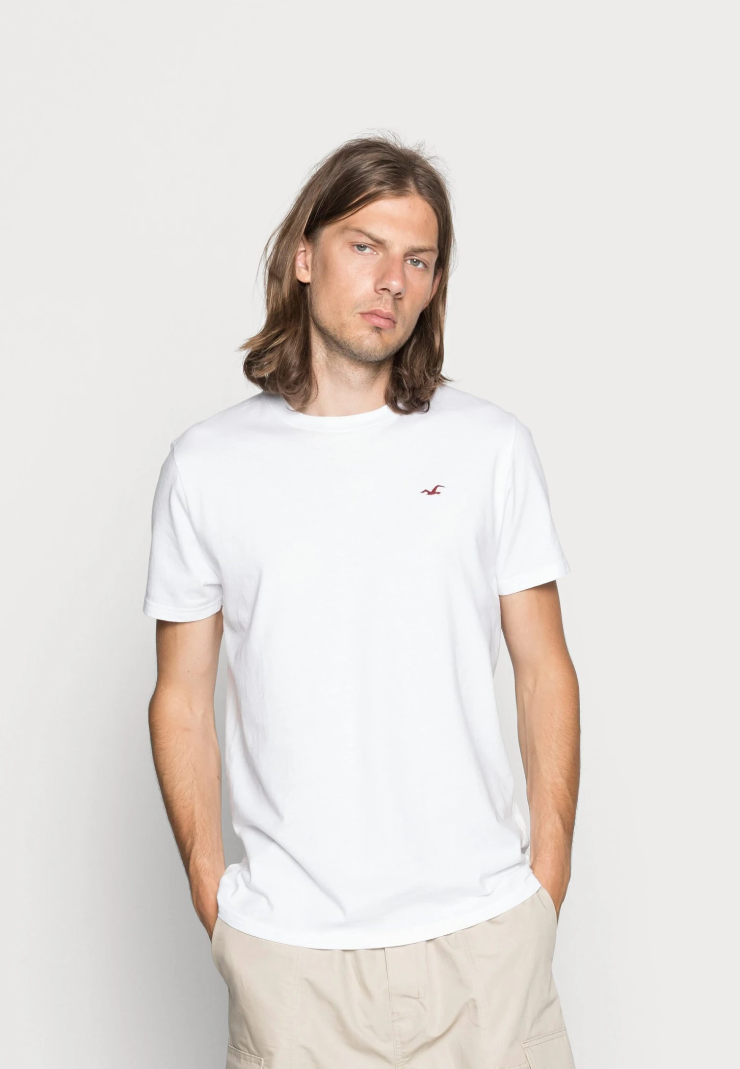 Hollister Co. Crew Chain 3 Pack - Camiseta Básica - Black/White/Grey 5 Hollister Co. Crew Chain 3 Pack - Camiseta Básica - Black/White/Grey - Imagen 3