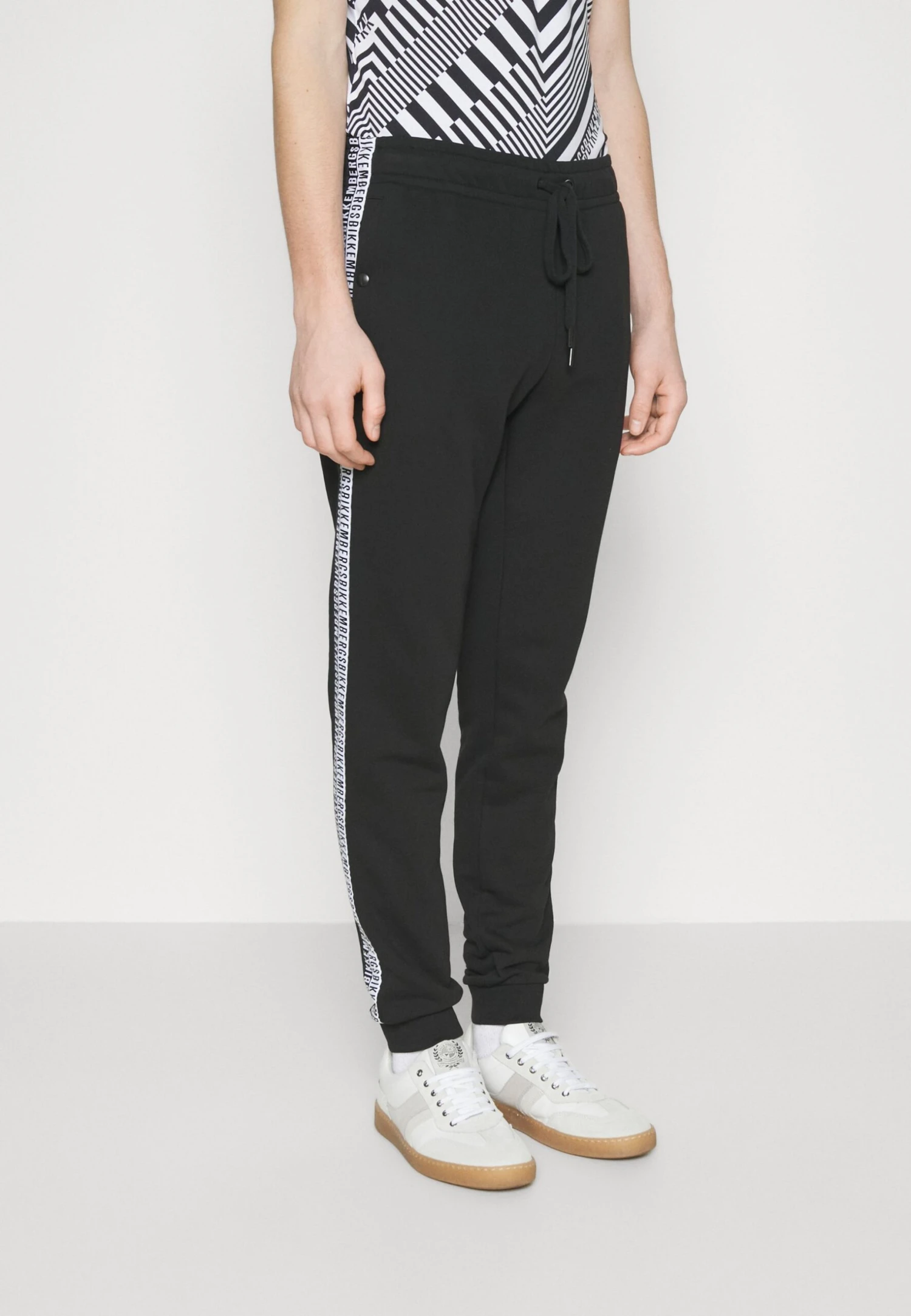 Bikkembergs Pantalones Deportivos - Black 3 Bikkembergs Pantalones Deportivos - Black