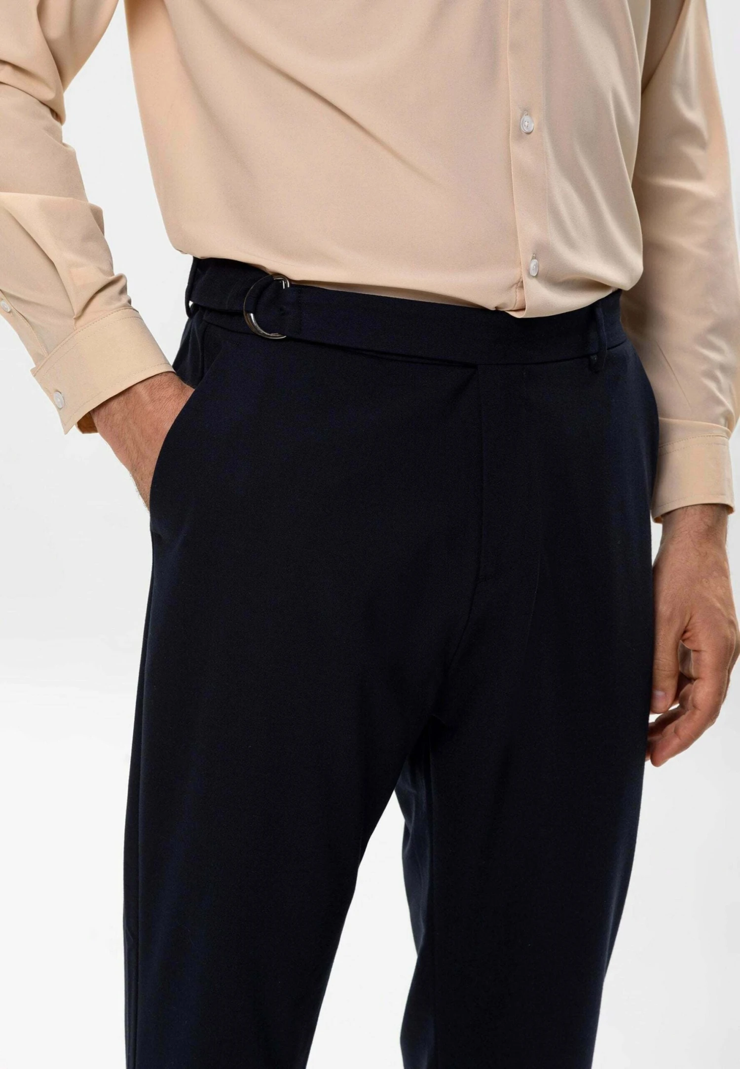 High Waist Belted- Pantalones Chinos - Dark Navy 6 High Waist Belted- Pantalones Chinos - Dark Navy - Imagen 4