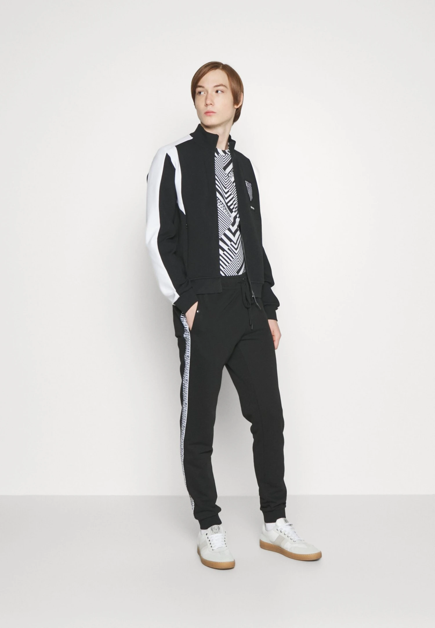 Bikkembergs Pantalones Deportivos - Black 4 Bikkembergs Pantalones Deportivos - Black - Imagen 2