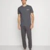 Jack & Jones Jachexa Tee And Pants - Pijama - Asphalt 1 Jack & Jones Jachexa Tee And Pants - Pijama - Asphalt -Boss Ventas b19a4f26f3834547967214c3761bc7ee