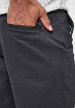 Next Slim Fit - Pantalones Chinos - Dark Grey -Boss Ventas d09281359c3a40098f2826e41f0a8de5
