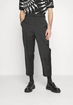 Neil Barrett Pleat Trousers - Pantalones - Black