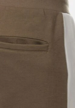 Pantalones Deportivos - Vert Kaki -Boss Ventas e32c473d53d24e76b35d9f36c255e845