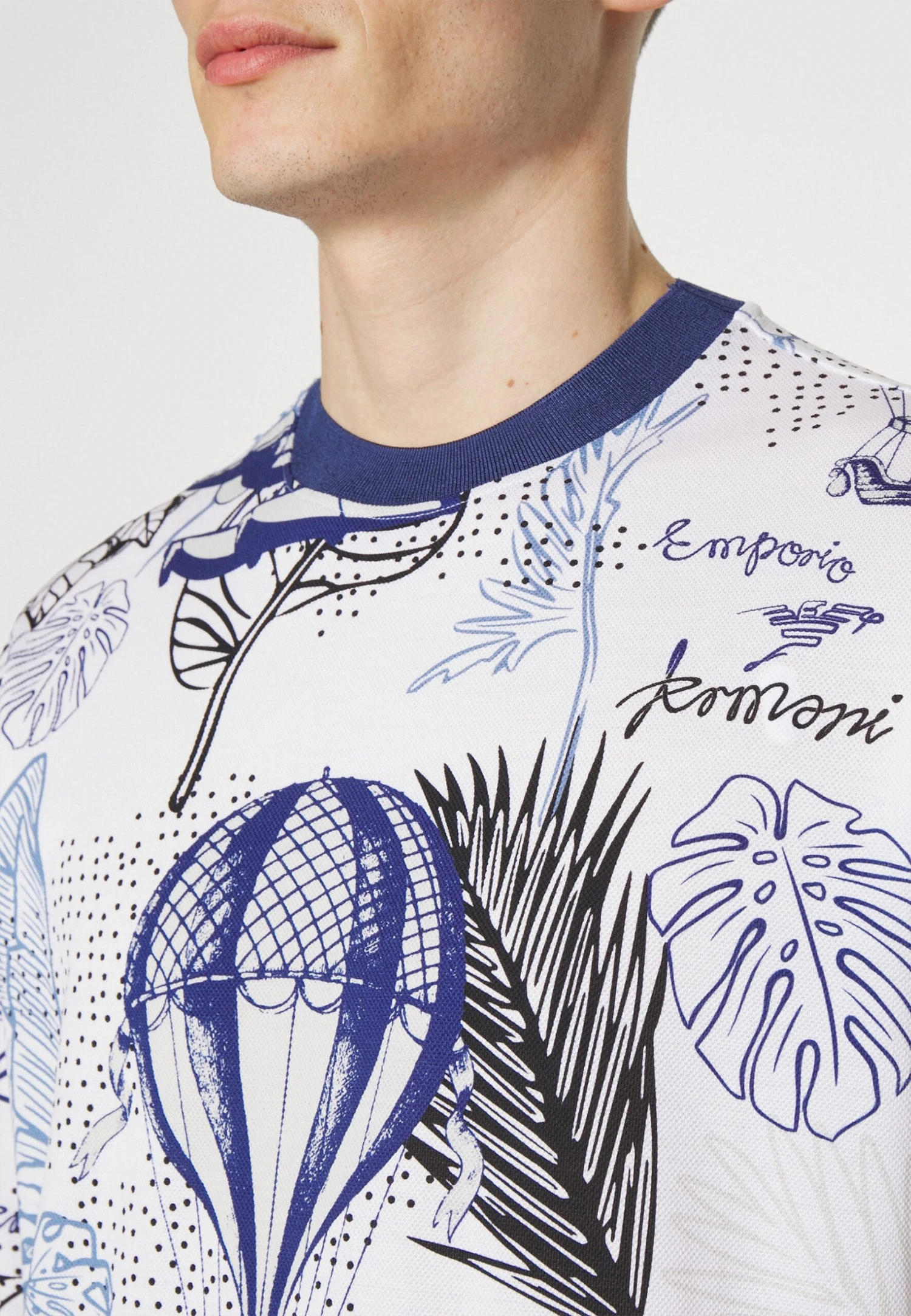 Emporio Armani Camiseta Estampada - Camel 8 Emporio Armani Camiseta Estampada - Camel - Imagen 6