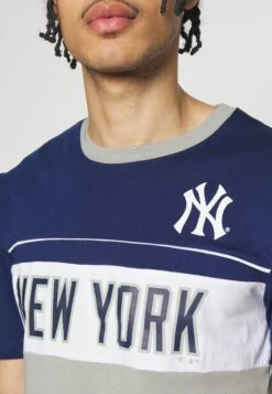 Fanatics Mlb New York YankeesFundamentals Cut And Sew Panel Tee - Equipación De Clubes - Stone Gray/Athletic Navy/White -Boss Ventas eab4c3273c6e487692c1b083a45ab583