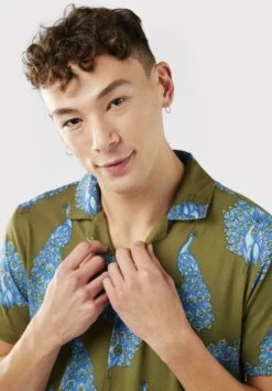 Peacock Button Up - Pijama - Khaki -Boss Ventas f5a09e7c761d4a32a20474ccd6b8c200